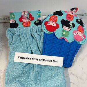 Kitchen Mitt & Towel Set with Cupcake/Doll Design